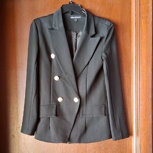 Elegant Black Blazer with Gold Accents